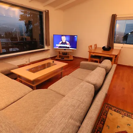 Leilighet Close To Center, 1,2 Km, 5 Bedrooms, View